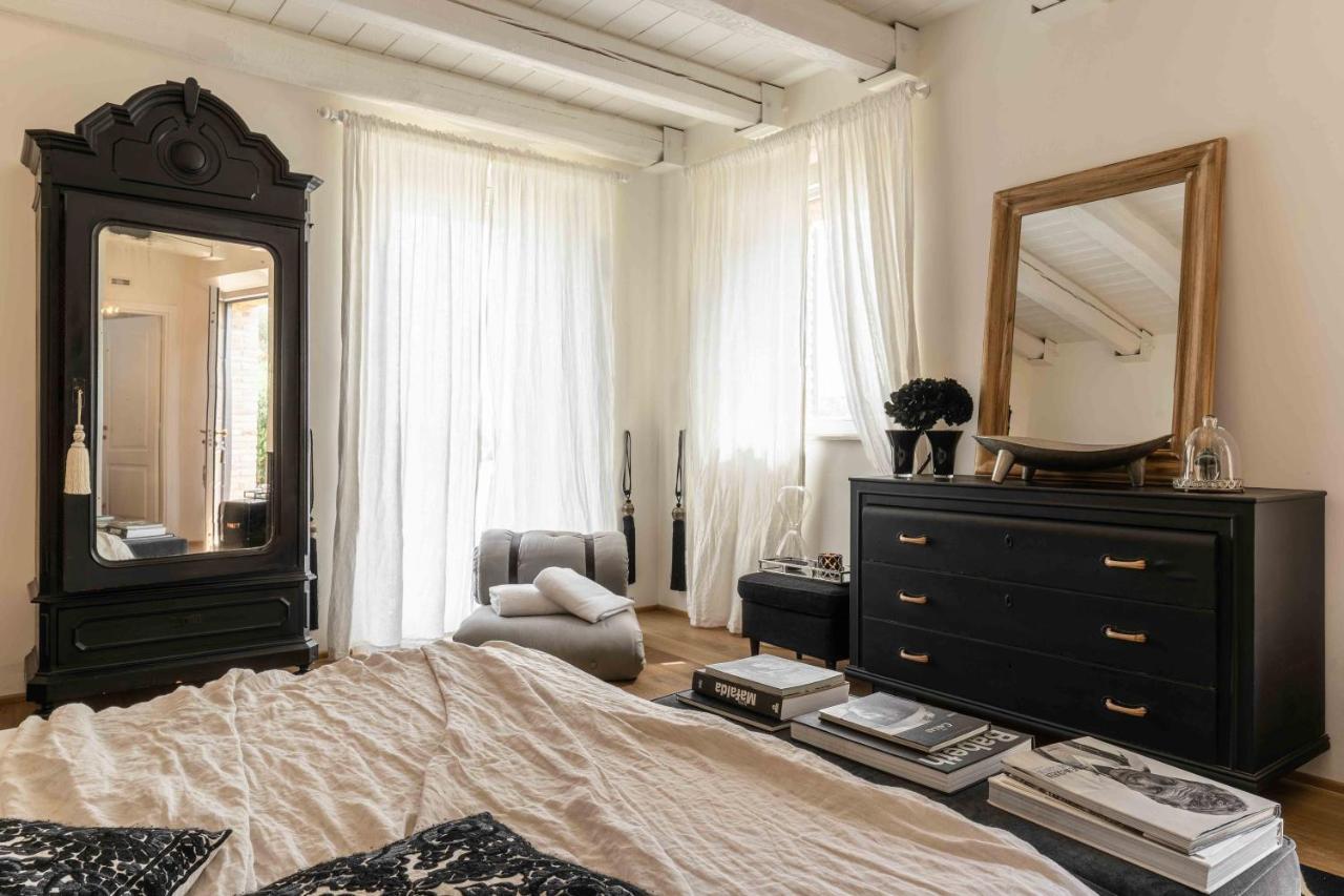 Casavostra - Ambience Suites Ostra Vetere Exteriör bild
